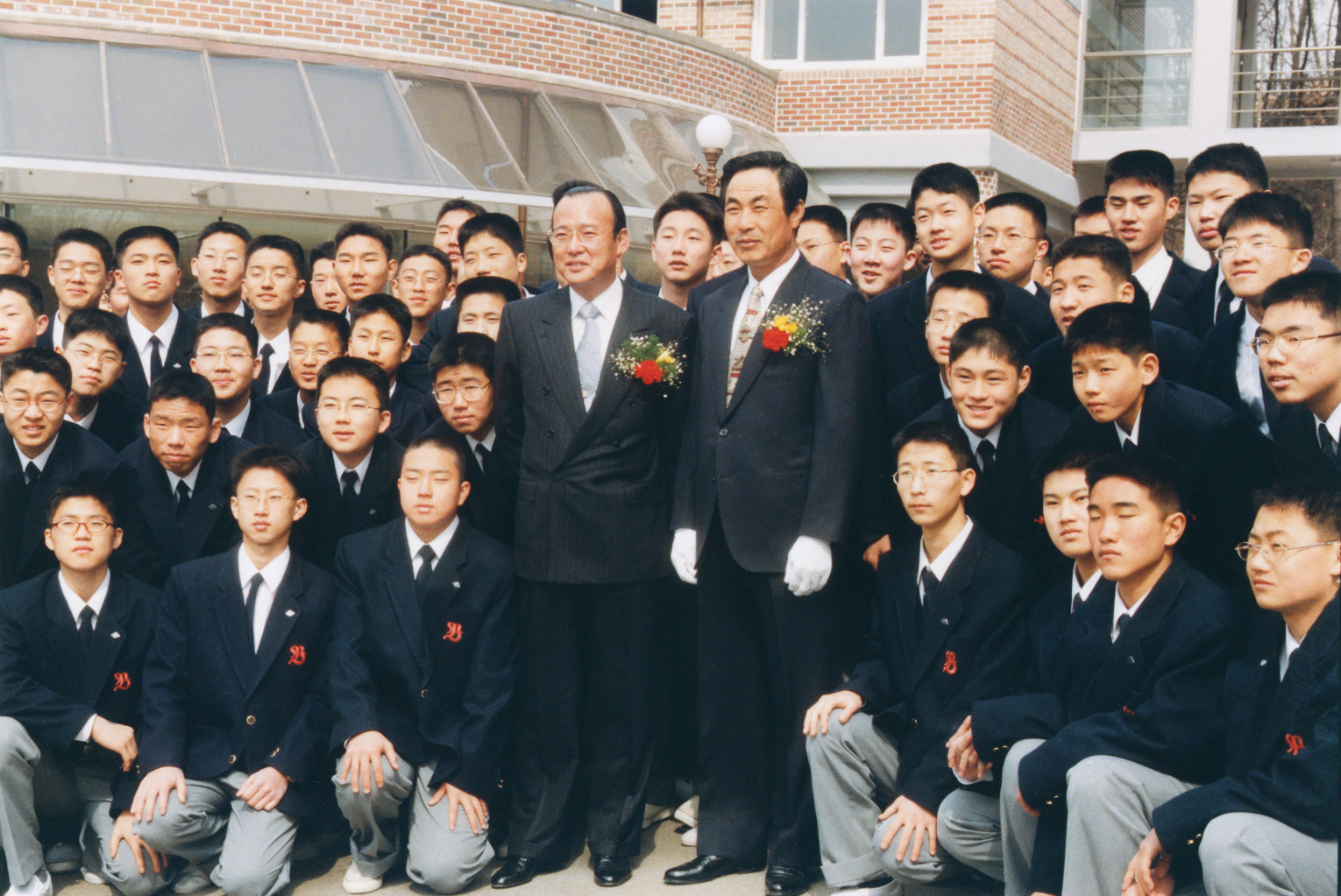 여송학사 신축식